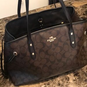Coach Tote With Clasp